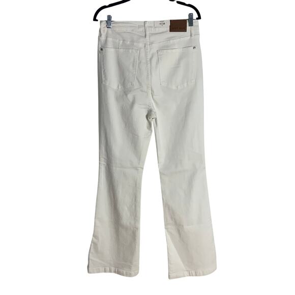 Judy Blue White High Waisted Bootcut Jeans NWT size 11/30 - Picture 3 of 6